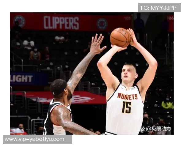 约基奇半场完美表现5投全中轻松拿下18分5篮板4助攻