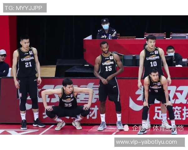 四川男篮今日顺利完成体测每天安排四个队伍从早到晚进行训练